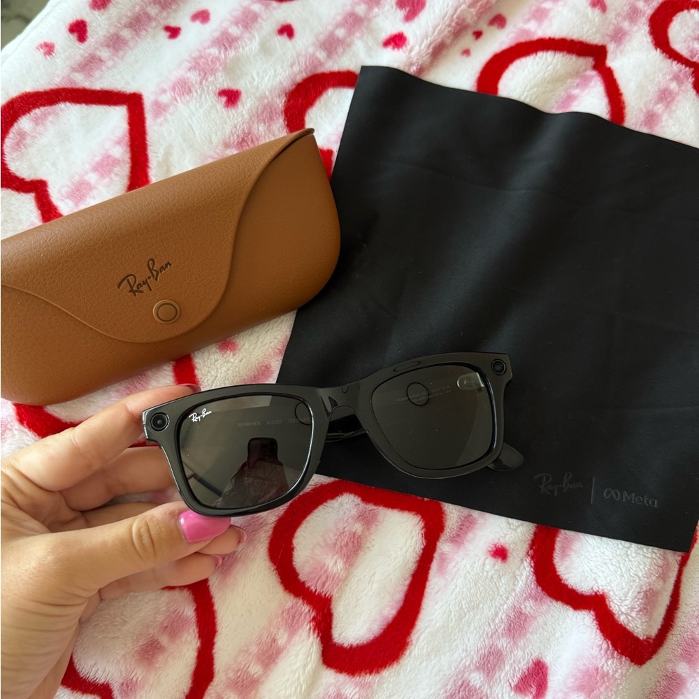 Ray-Ban Meta (Gen 2) Sunglasses with Case